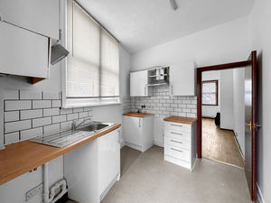 Photo 7- click for photo gallery